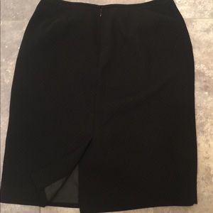 Le suit petite pencil skirt size 12P